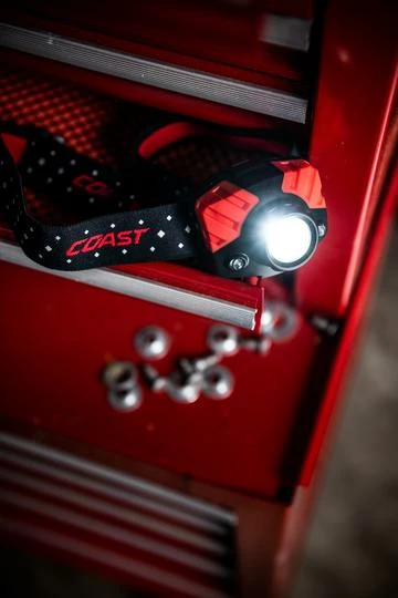 Coast Products Coast® FL75 Dual Color Pure Beam Focusing LED Headlamp - 435 Lumens - 143M Beam 6 Coast Products Coast® FL75 Dual Color Pure Beam Focusing LED Headlamp - 435 Lumens - 143M Beam