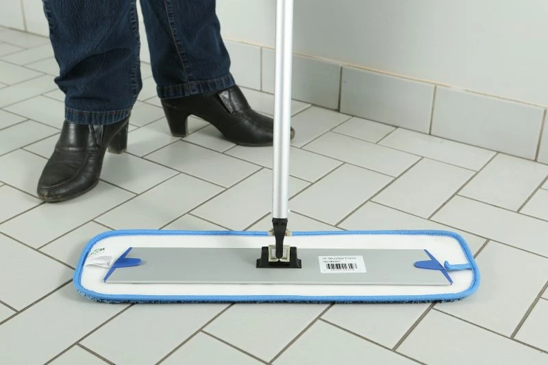 Globe Commercial Products Microfiber Flat Mop Wet Pads 5 Globe Commercial Products Microfiber Flat Mop Wet Pads