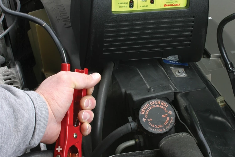 Quick Cable 900 RESCUE Jump Pack - 400/1000 Amps 6 Quick Cable 900 RESCUE Jump Pack - 400/1000 Amps