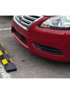 Zenith Safety Safety Supplies Rubber Hi-Vis Parking Curbs